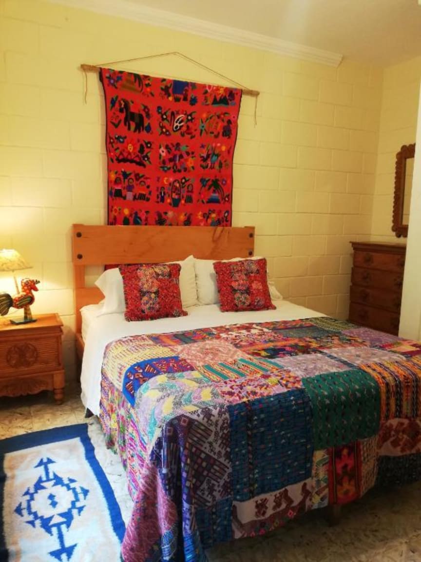 Yellow House Hostel photo 2