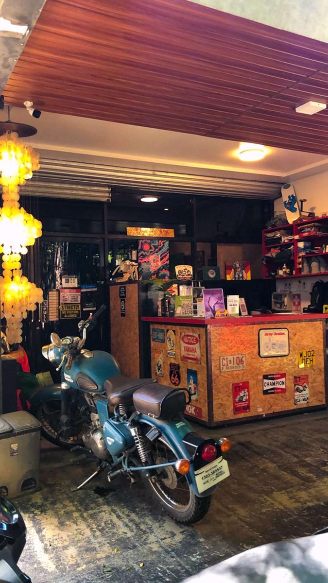 100% Cafe Moto Hostel photo 4