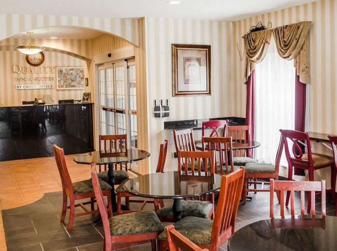 Chocolate Express Inn & Suites Hershey photo 3