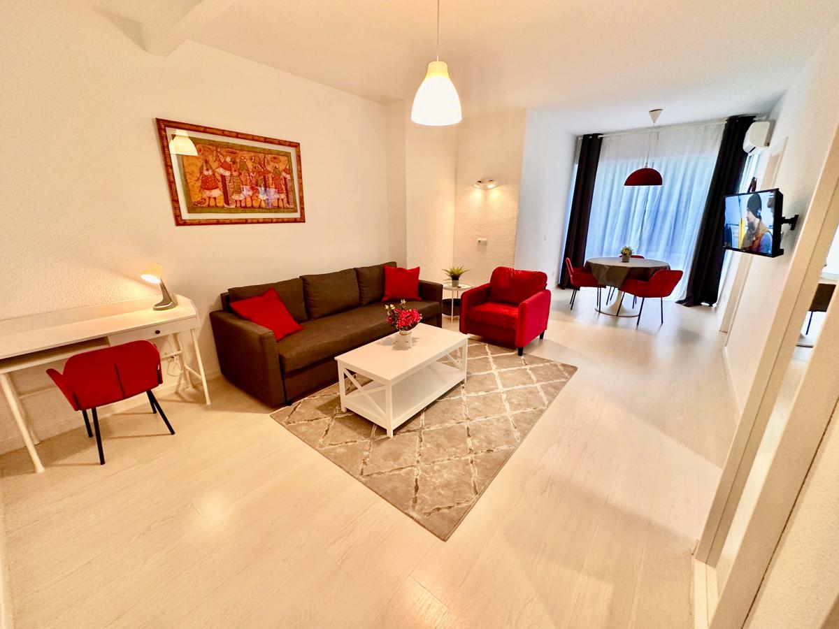 Far Home Gran Via photo 3