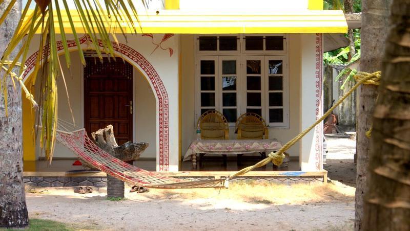 Funky Art Beach House photo 1