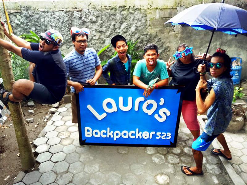 Laura's Backpacker 523 photo 1
