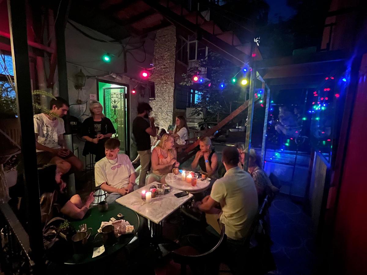 Yolo Hostel Kadikoy photo 2