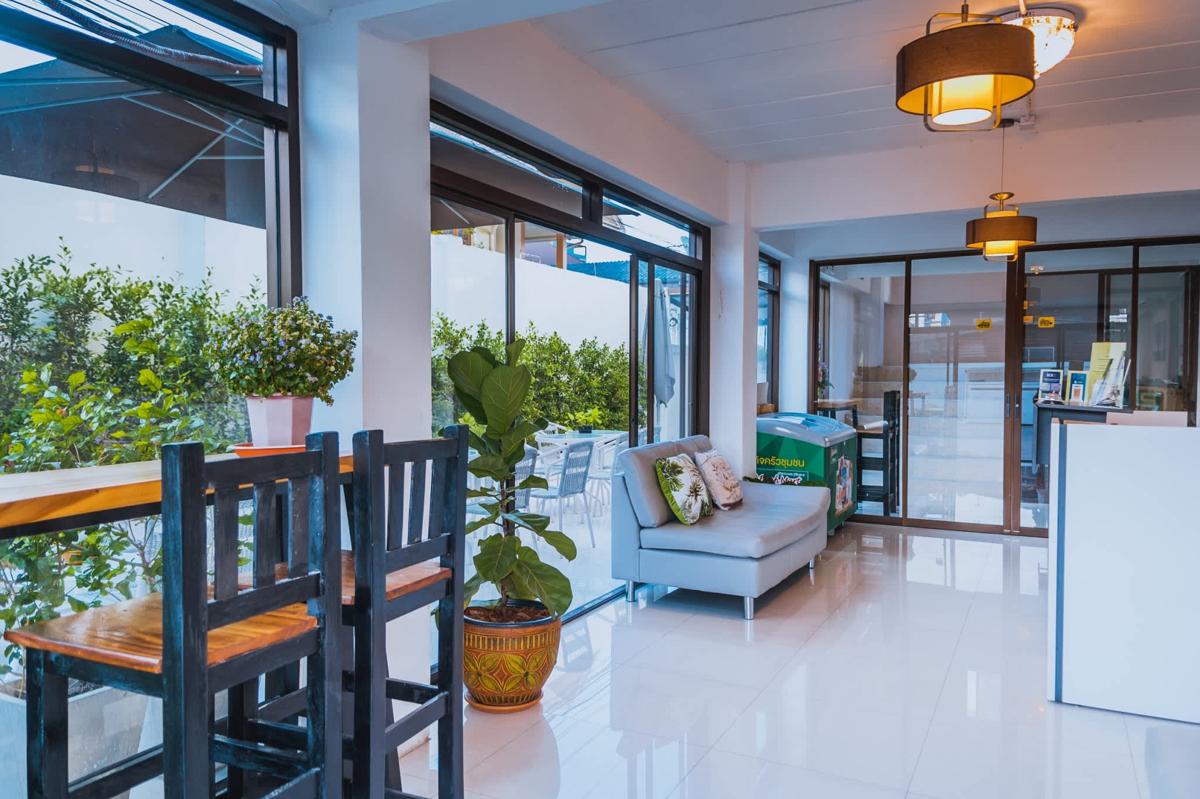Malizon Hotel & Residences photo 4