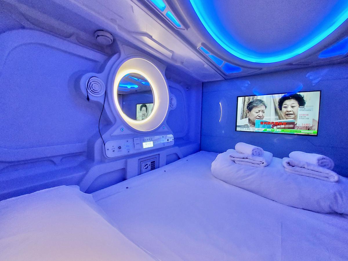 Atypicap Capsule Hostel photo 3