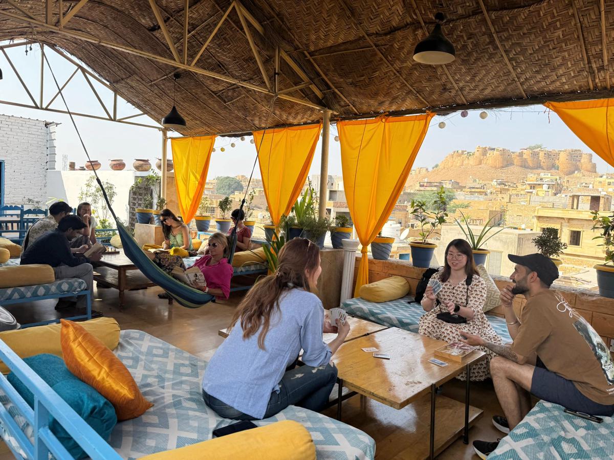 Jaisalmer Hostel Crowd photo 1