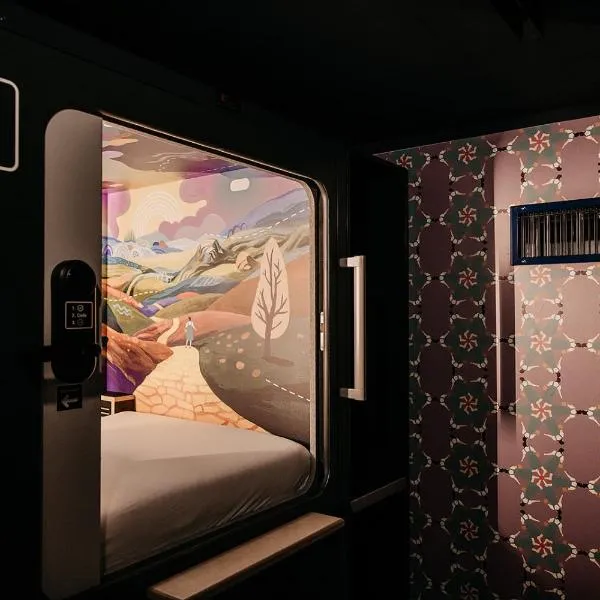 Capsule Hotel - Lucerne Old Town photo 5