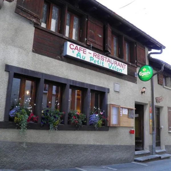 Hostel Petit Vélan photo 5