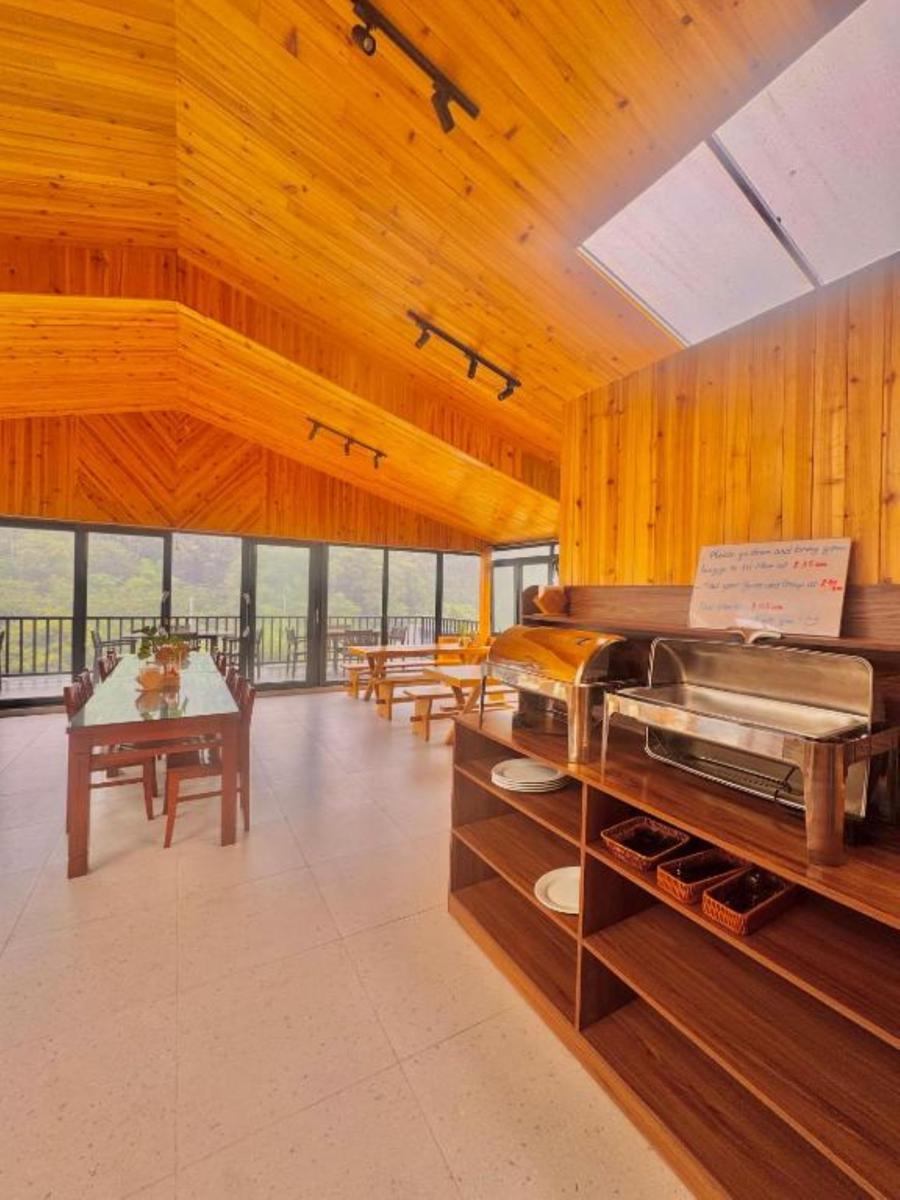 Cozy Hostel and Tours photo 3