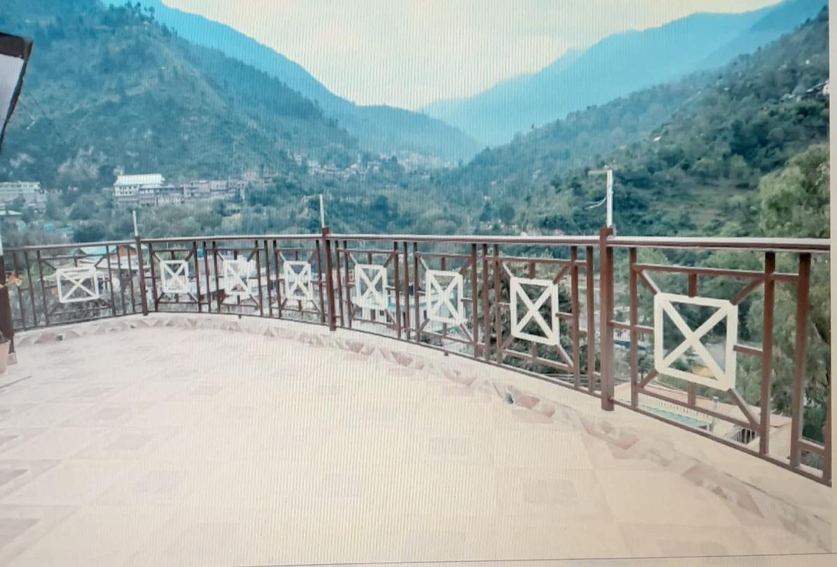 Hotel Tirthan Crest Gateway photo 1