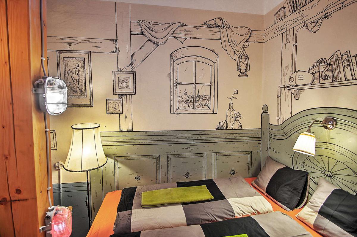 Lavender Circus Hostel, Doubles & Ensuites photo 1