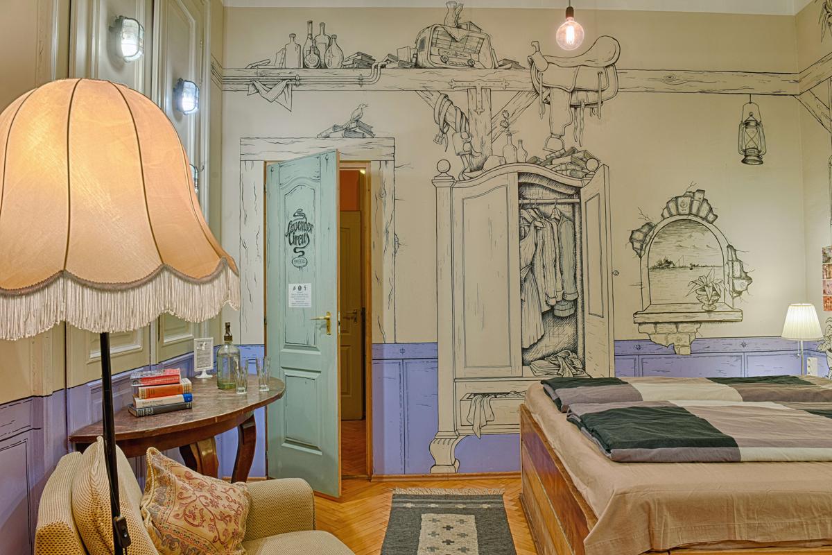 Lavender Circus Hostel, Doubles & Ensuites photo 3