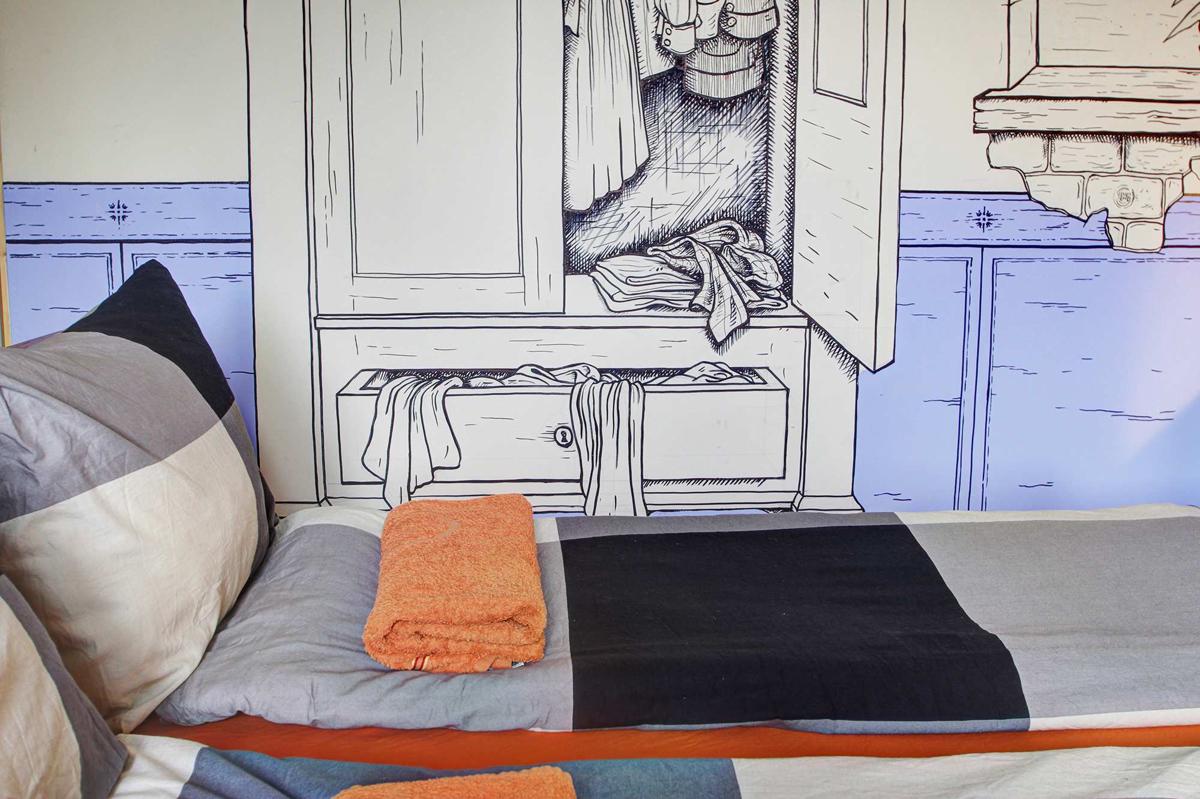 Lavender Circus Hostel, Doubles & Ensuites photo 4