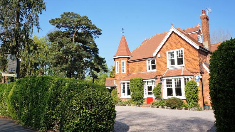 The Lawn Guest House photo 1