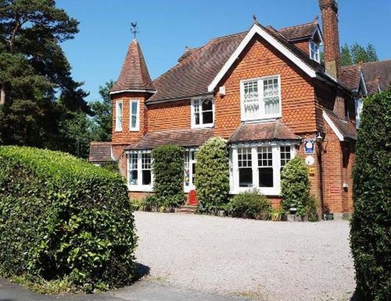 The Lawn Guest House photo 2