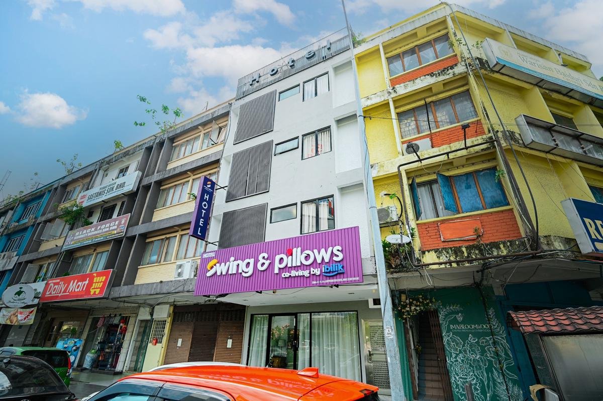 Swing & Pillows @ KL Pekeliling photo 3
