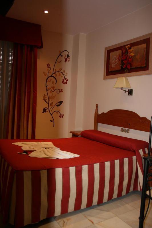 Hostal La Fuente photo 4