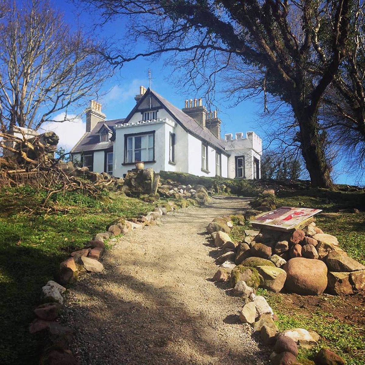 The Valley House Hostel & Bar photo 2