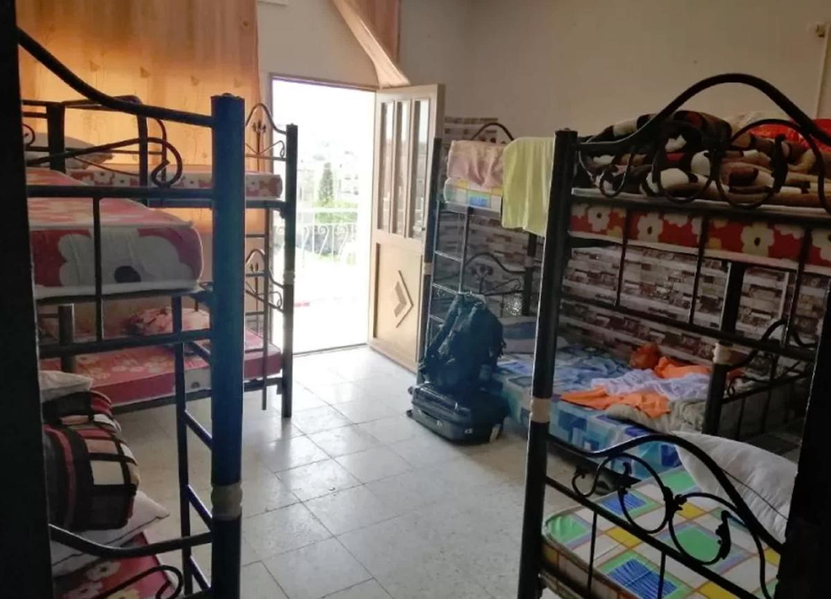 Bunksurfing Hostel photo 2