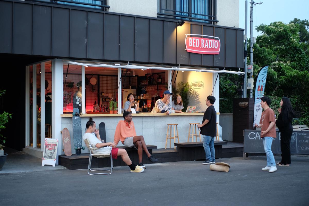 Bed Radio Dongmoon (베드라디오 동문점) photo 1