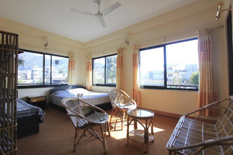 Hotel The Cherry Garden photo 2