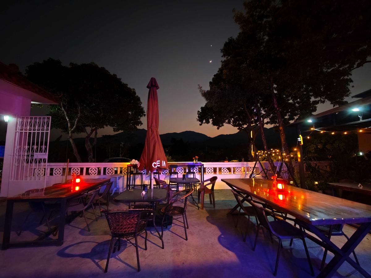 Cloud Tree Inn, XiChong Beach photo 4