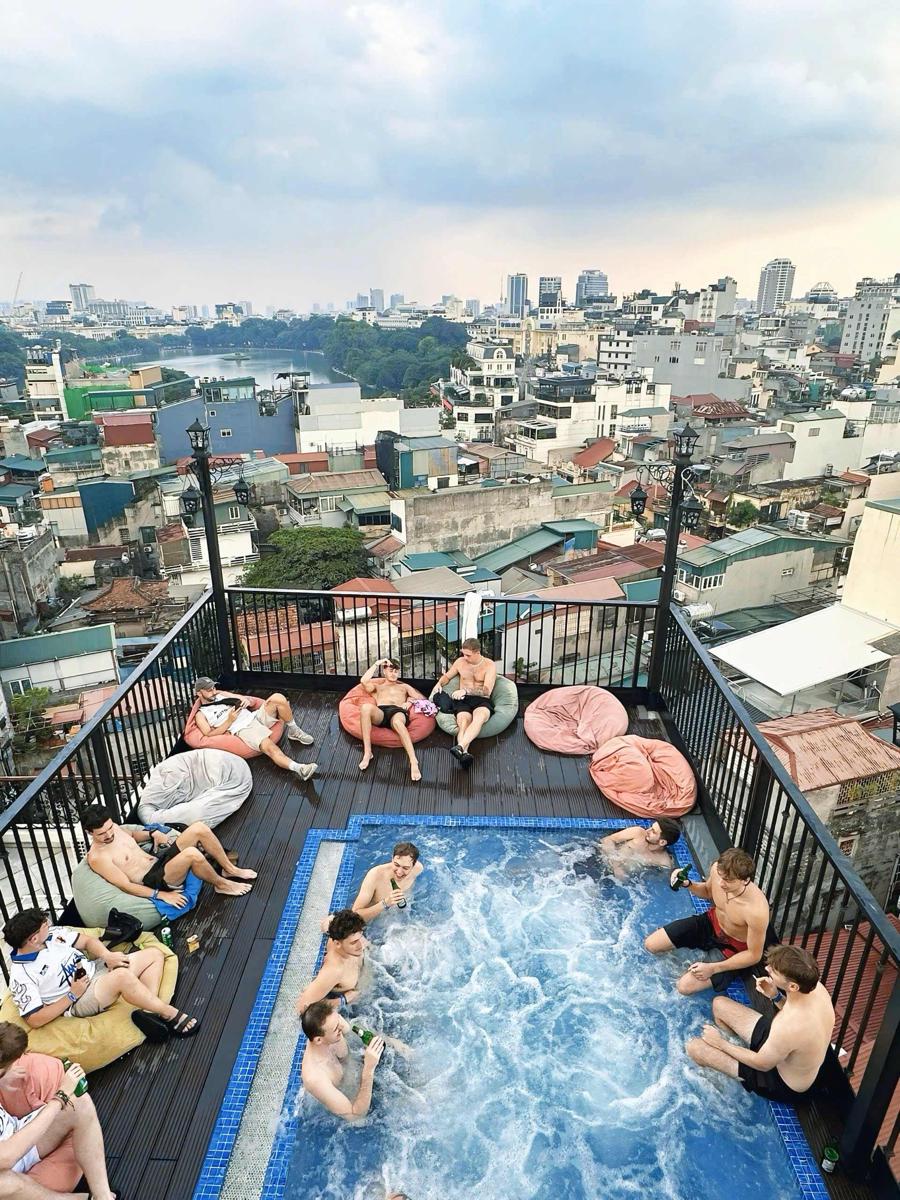 Lake View Backpackers Hostel Rooftop Bar photo 3