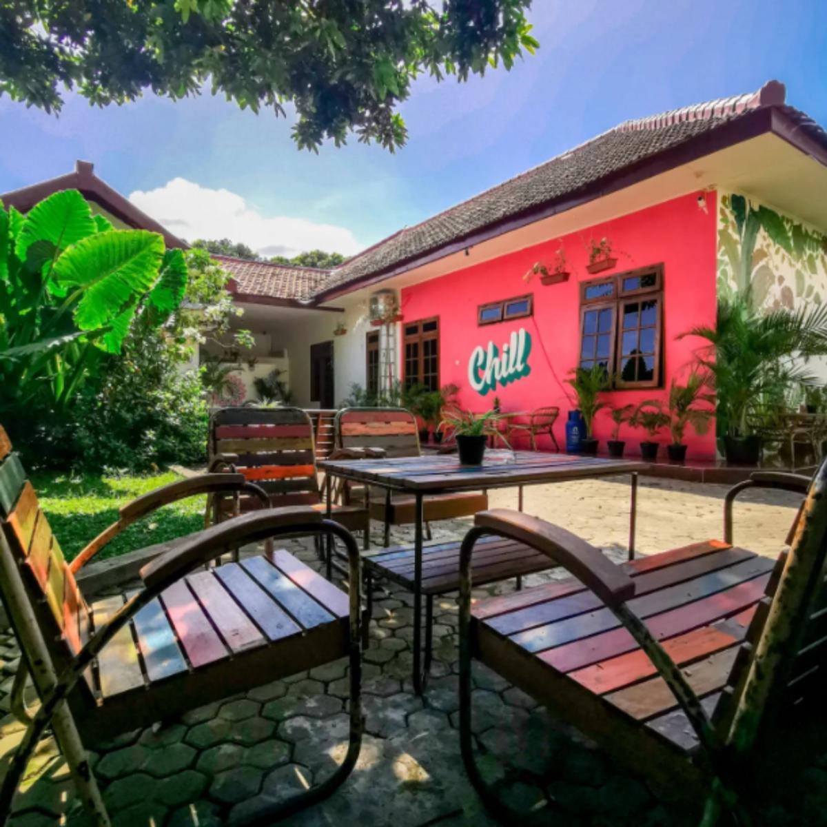 Snooze Hostel Banyuwangi photo 1