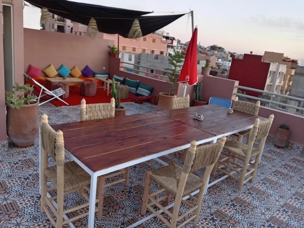 Taghoba Surf House photo 3