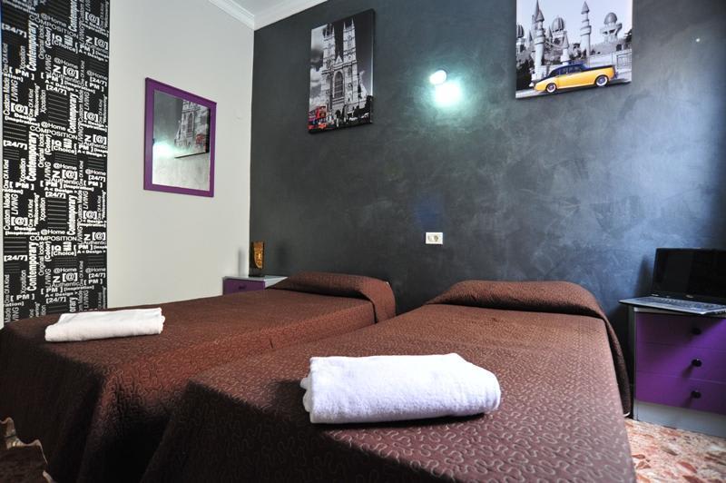 Hostal Alcaravaneras photo 3