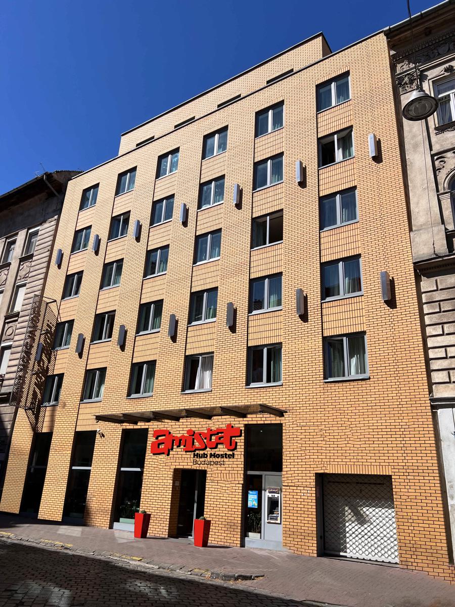 Amistat Hub Hostel Budapest photo 1