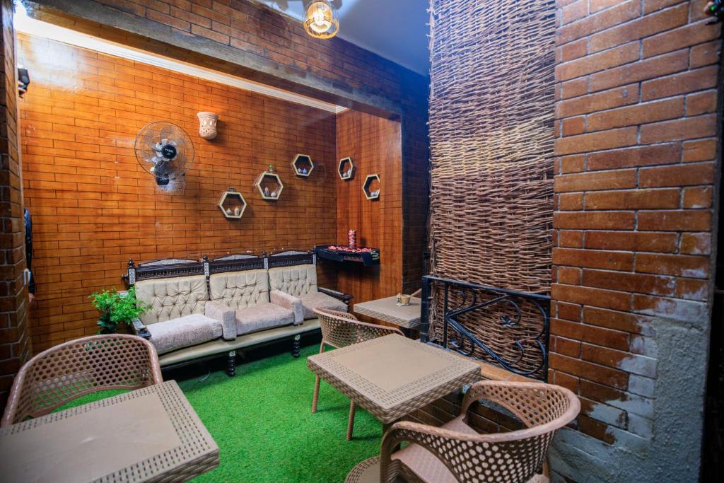 Bella Casa Pyramids Inn photo 4