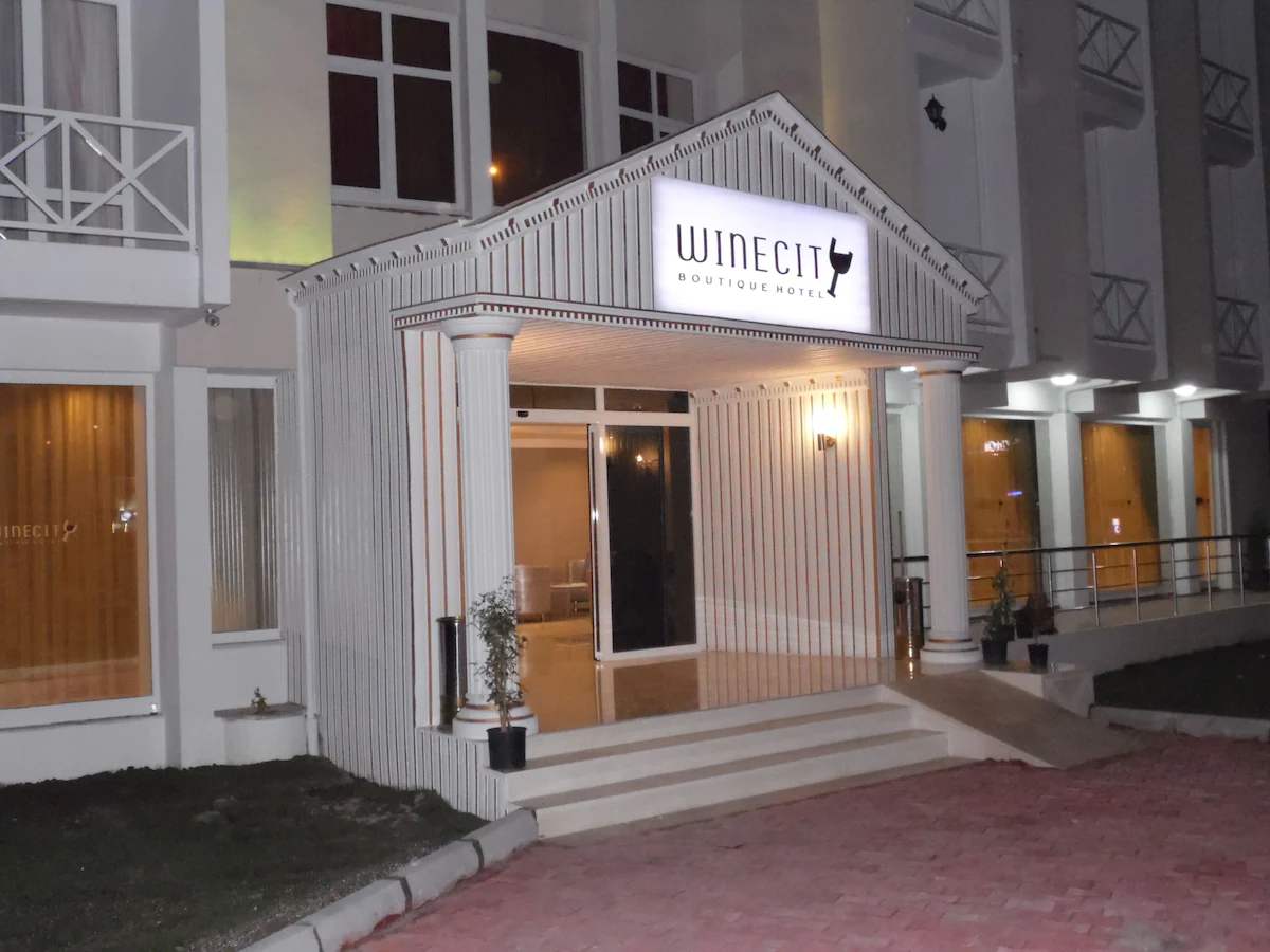 Winecity Hotel photo 1