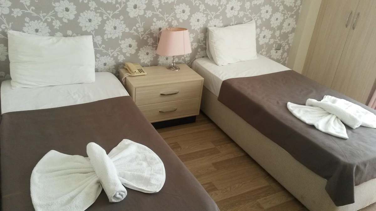 Winecity Hotel photo 2