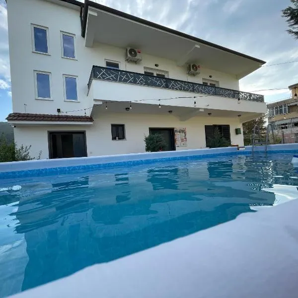 Baza Hostel - Swimming Pool photo 5