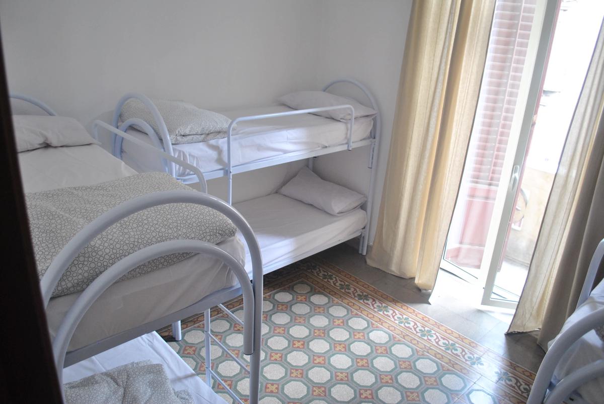 Sunrise Hostel & Rooms photo 4