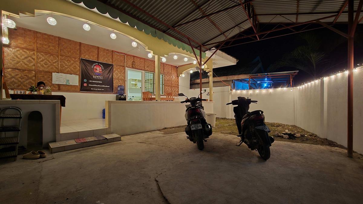 Island Vibes Hostel photo 2