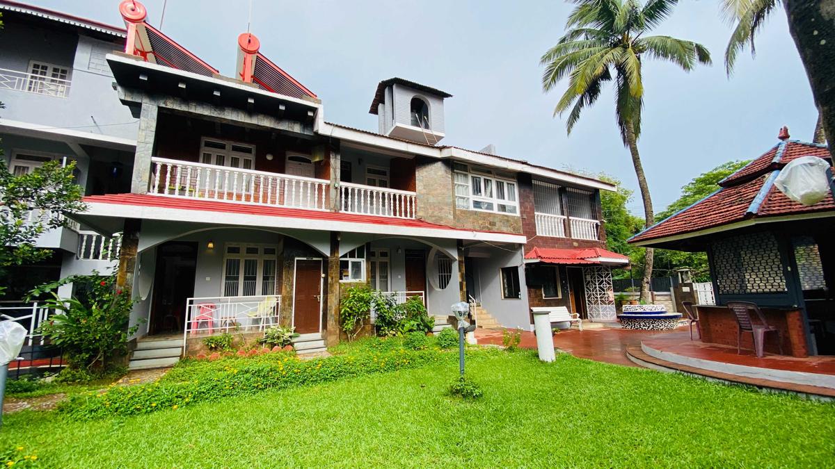 PerAvel Beach Holiday Home photo 1