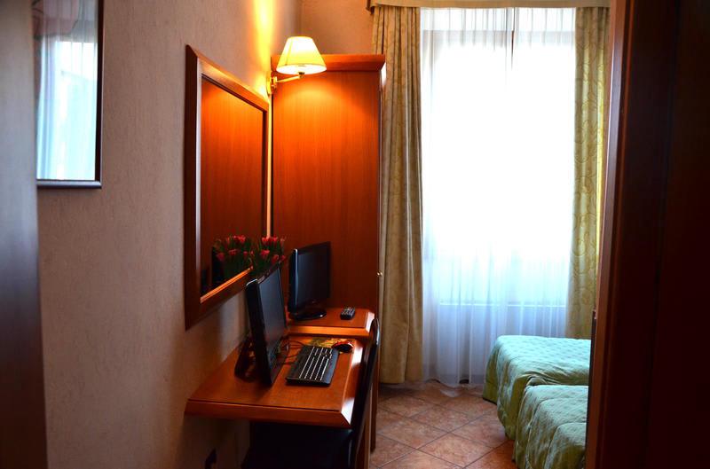 Hotel Mia Cara Florence photo 3