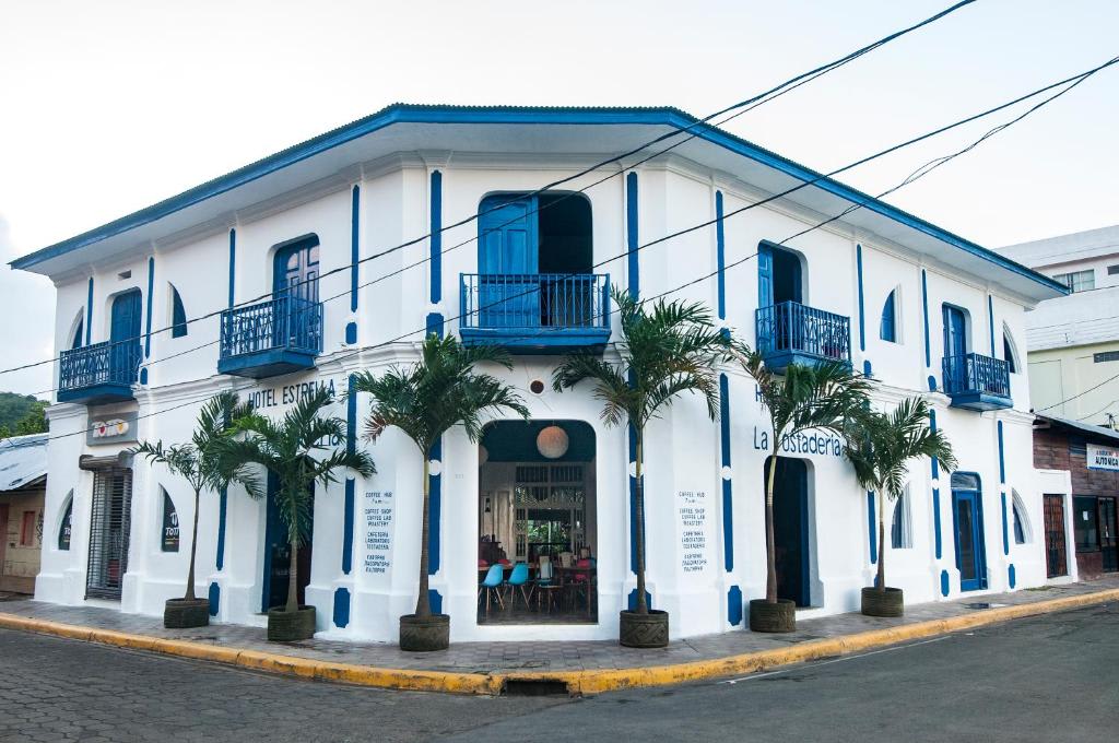 Hostal Estrella photo 1