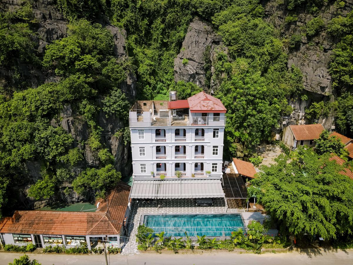 The Hive Hostel - Tam Coc photo 4