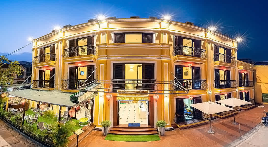 Golden River Hotel photo 2