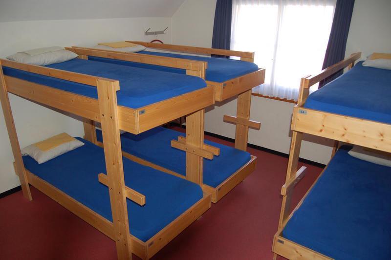 Hirschen Backpacker-Hotel & Pub photo 4