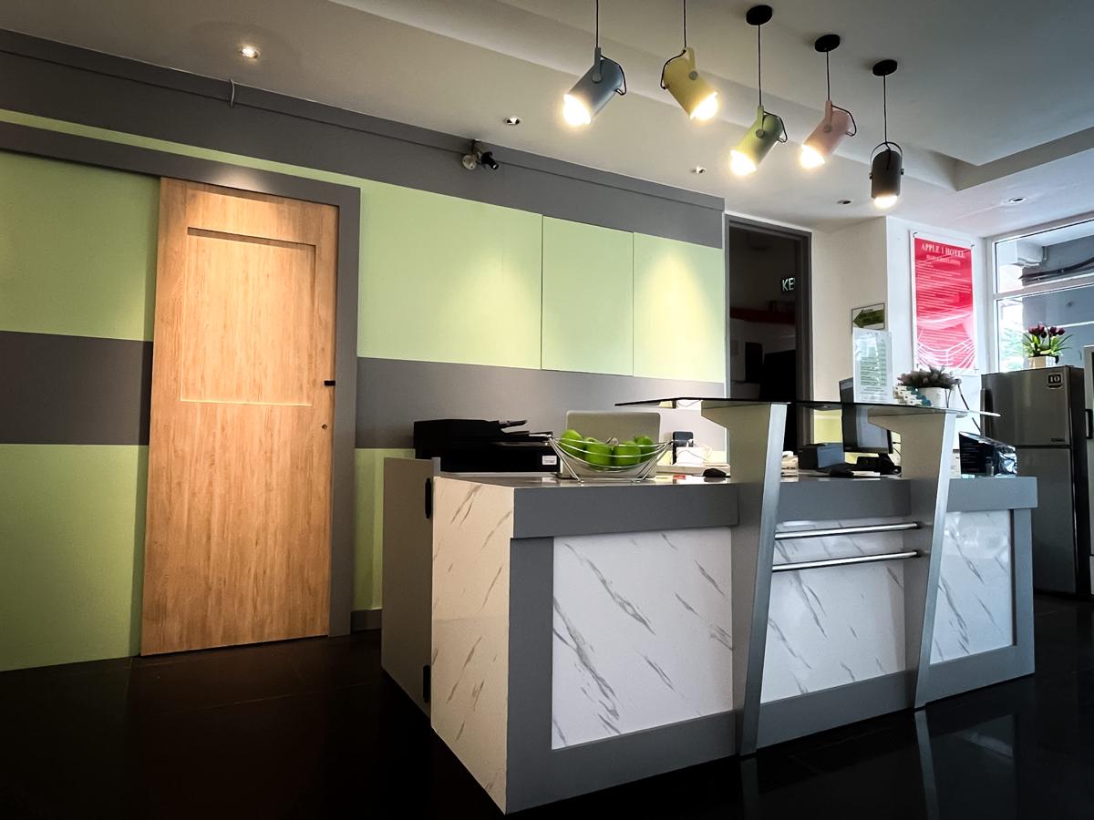Apple 1 Hotel Queensbay photo 3