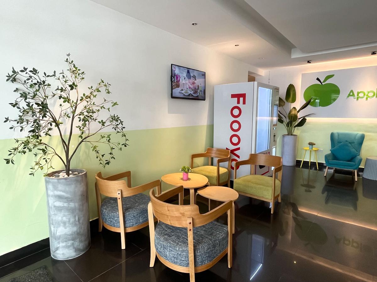 Apple 1 Hotel Queensbay photo 4