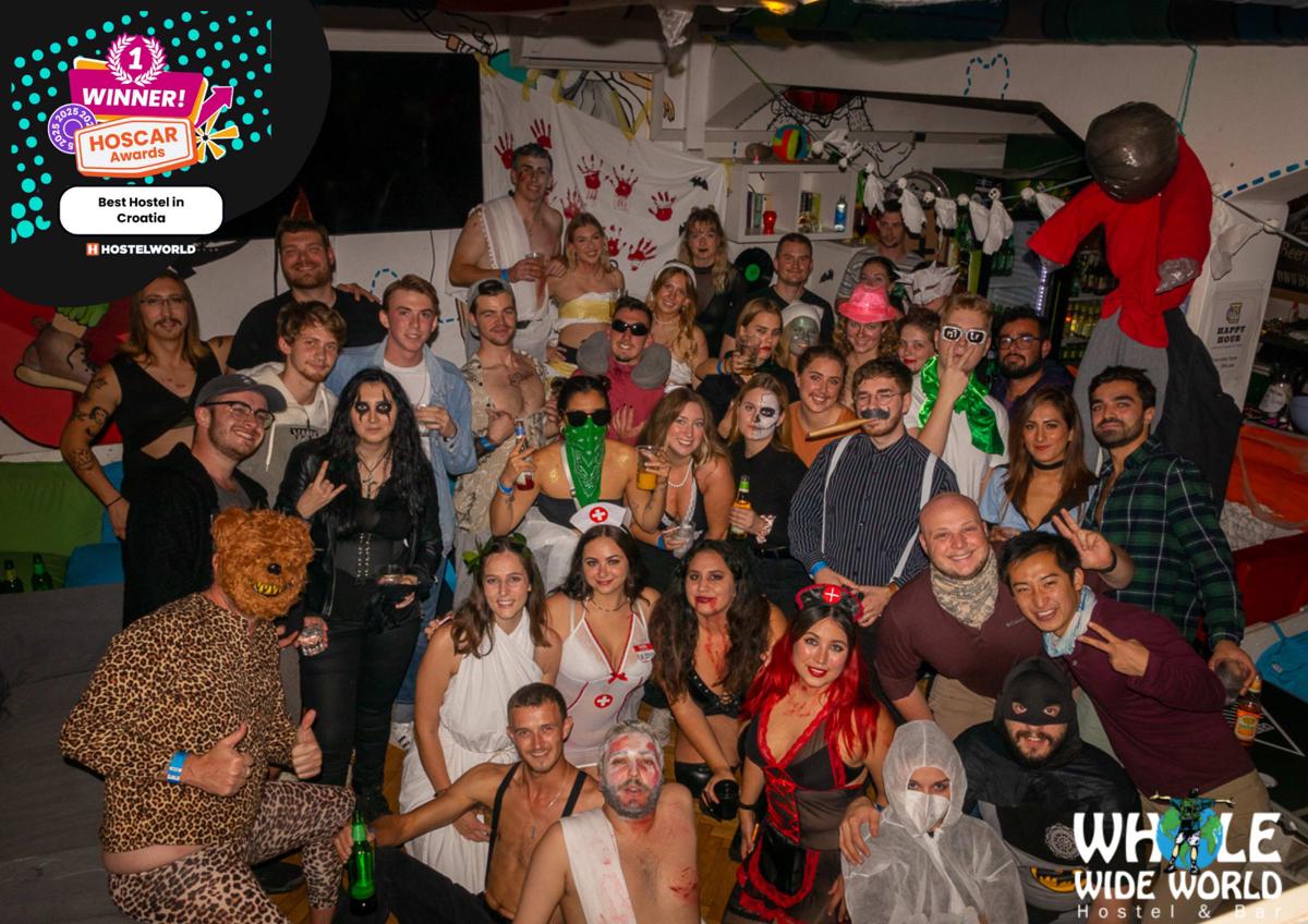 Whole Wide World Hostel & Bar photo 1