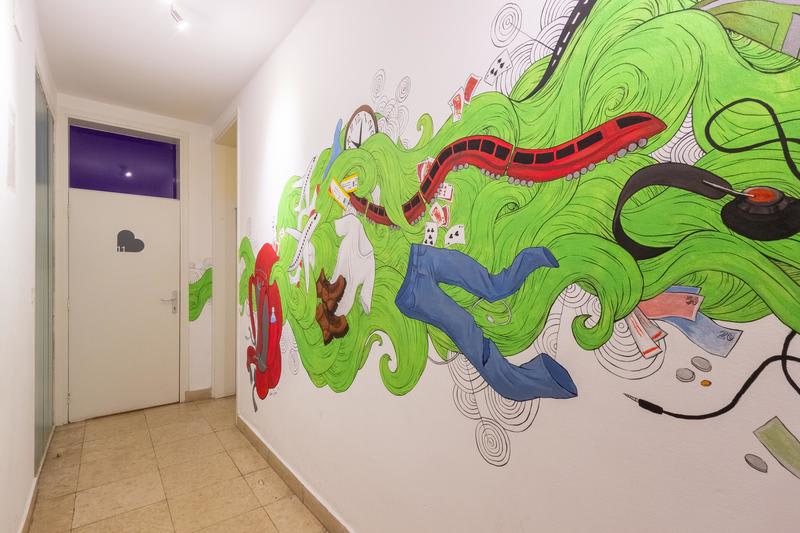 Whole Wide World Hostel & Bar photo 3