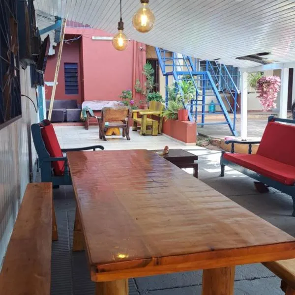 Hummingbird Hostel photo 5
