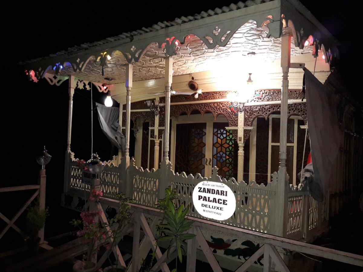 Houseboat Zaindari Palace photo 1