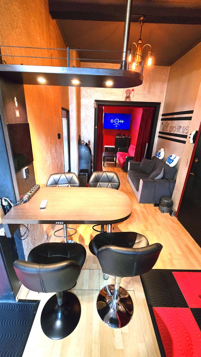 Sofia's Gem Apartment - Prime Location photo 4